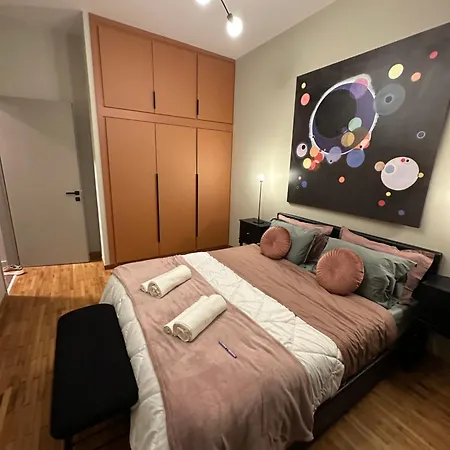 Design In Central Apartment *