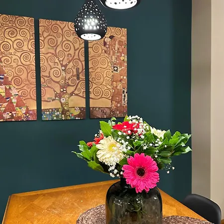 Design In Central Apartment *